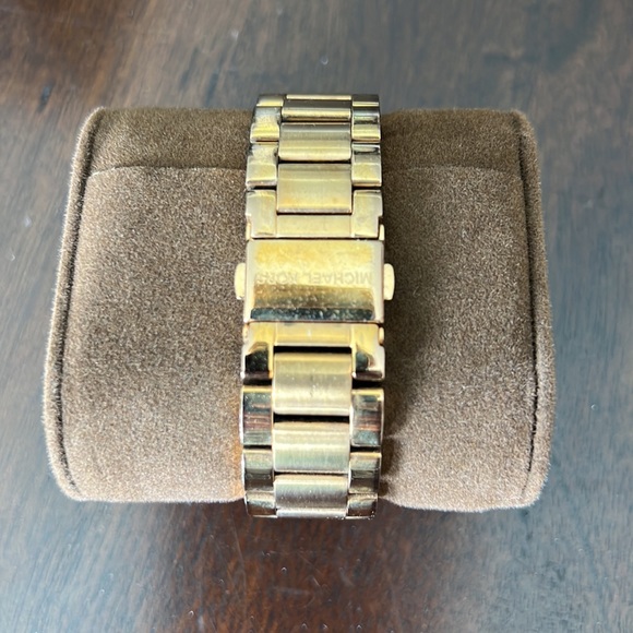 Michael Kors Rose Gold Watch main image 4